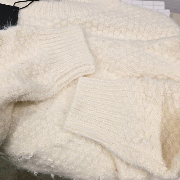 NWT AREA STARS LEILA FUZZY EYELASH DOLMAN SLEEVE IVORY CREAM SWEATER SMALL - Picture 7 of 12